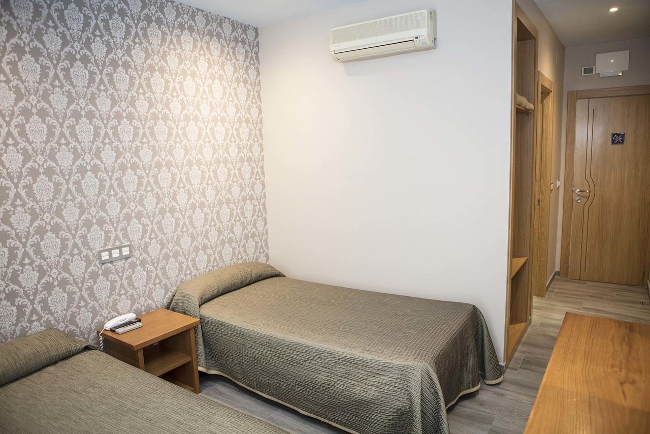 Hotel Simancas Buitenkant foto